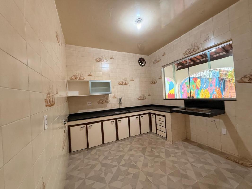Casa, Sagrada Família, 3 Quartos, 2 Vagas, 2 Suítes