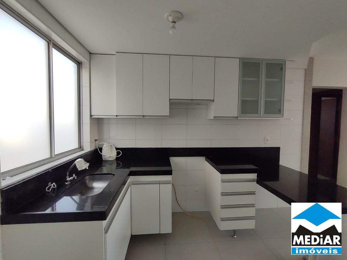 Apartamento, Floresta, 2 Quartos, 2 Vagas, 1 Suíte