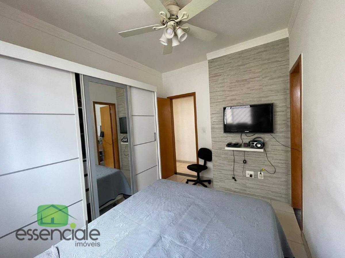 Apartamento, Europa, 2 Quartos, 1 Vaga, 1 Suíte