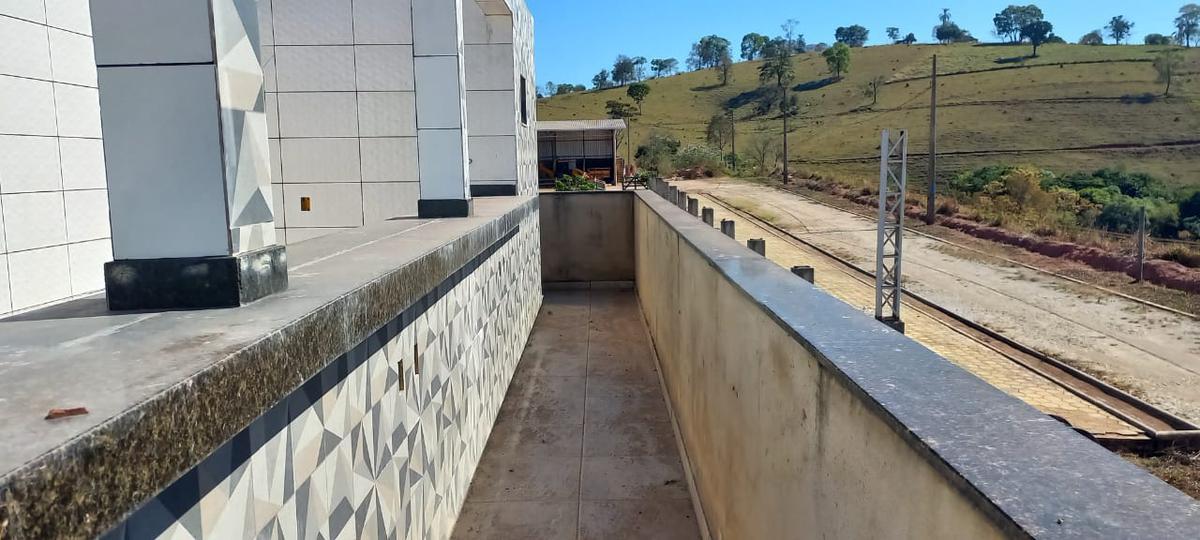 Fazenda, Centro, 4 Quartos, 2 Vagas, 1 Suíte