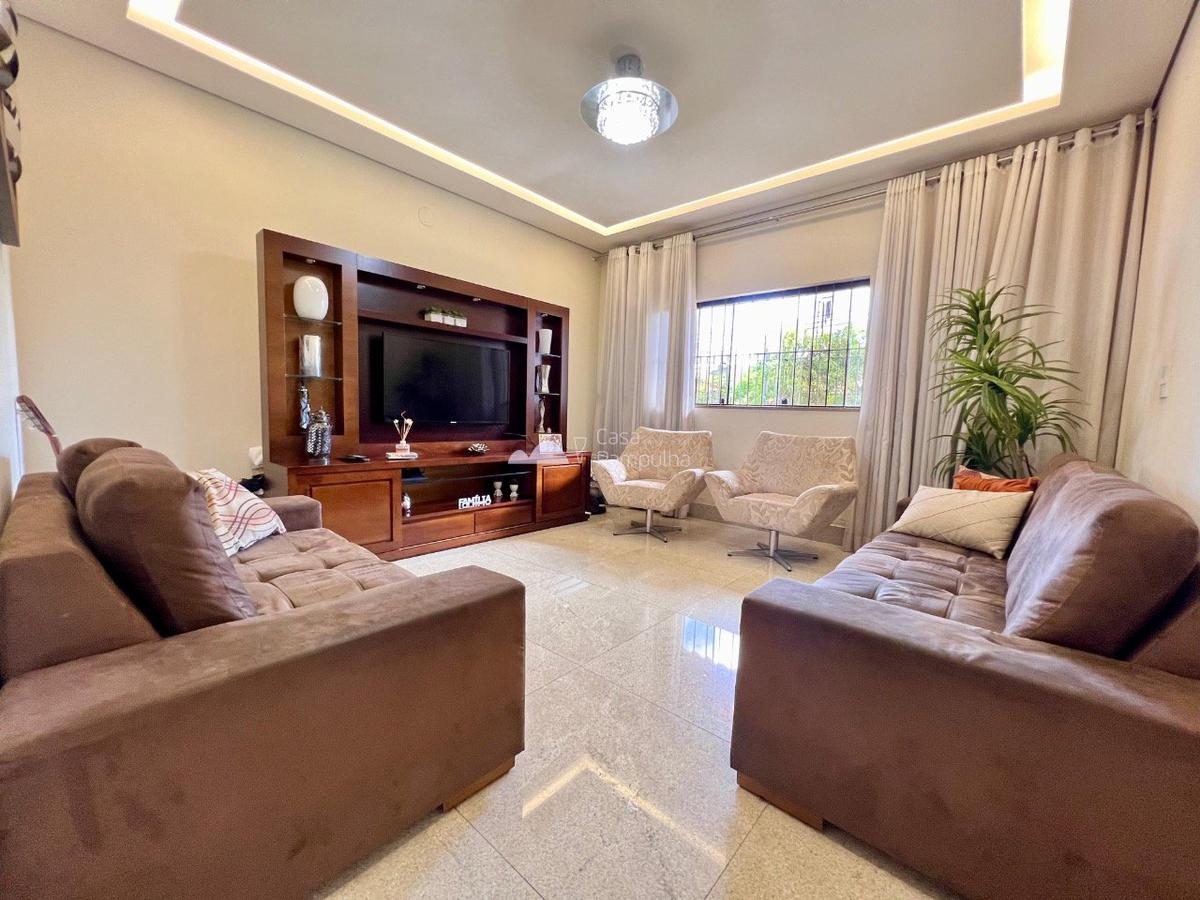 Casa, Planalto, 4 Quartos, 4 Vagas, 1 Suíte