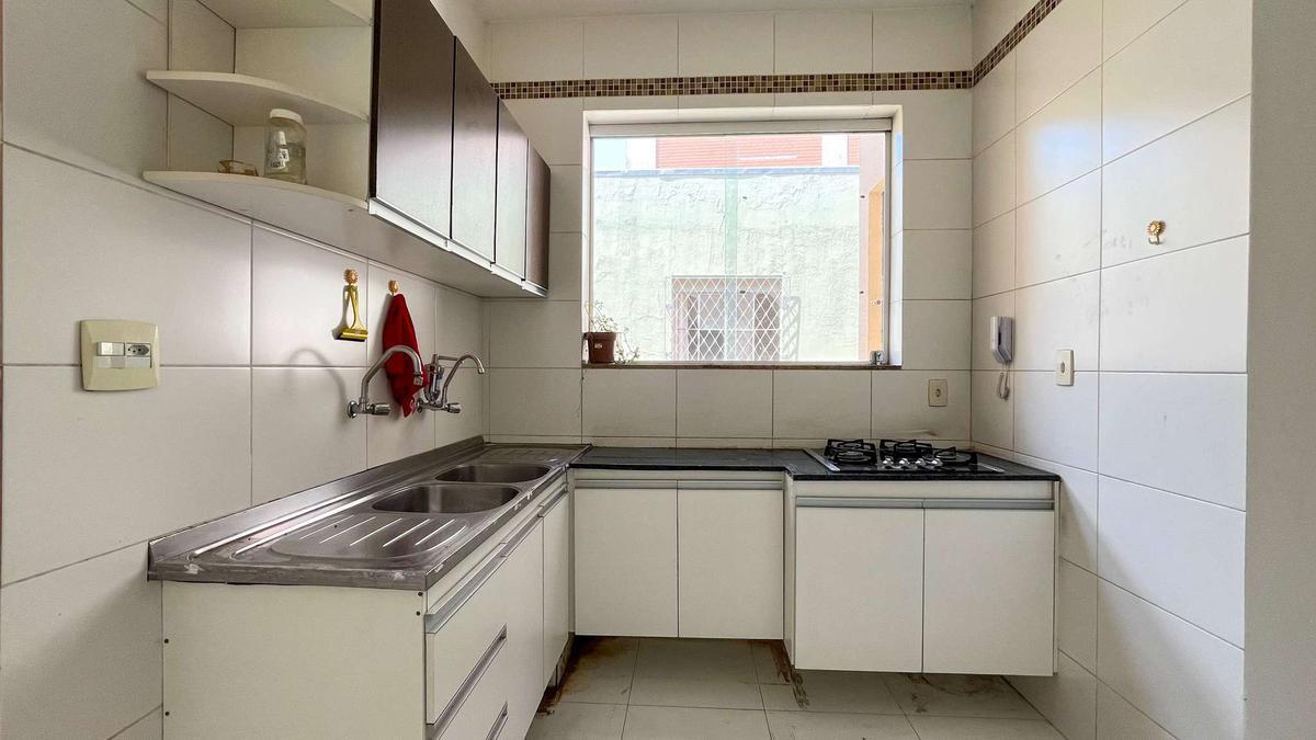 Apartamento, Floresta, 3 Quartos, 0 Vaga, 1 Suíte