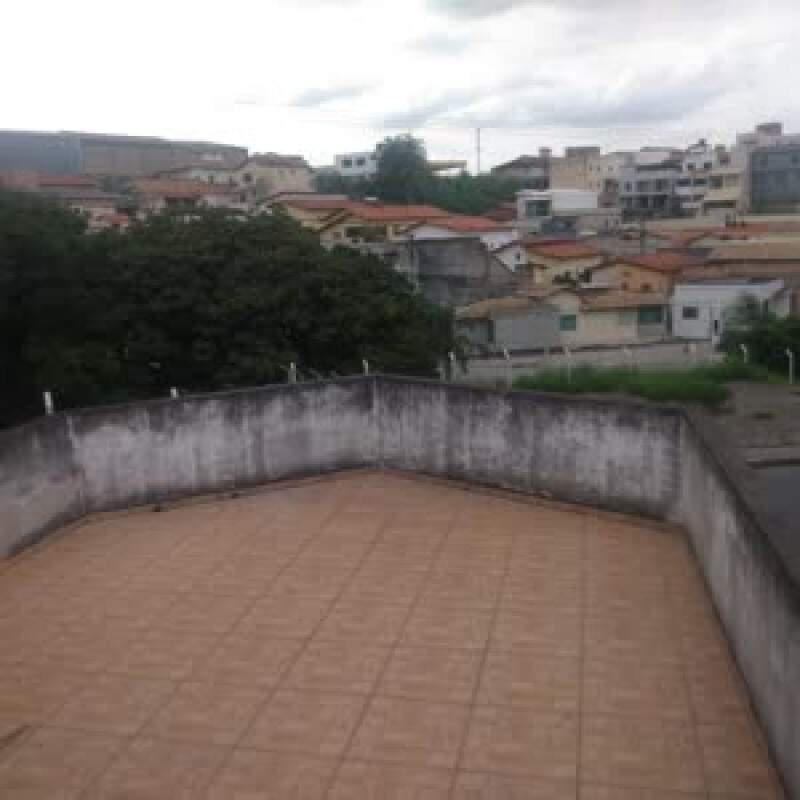 Casa, Fonte Grande, 3 Quartos, 8 Vagas, 1 Suíte