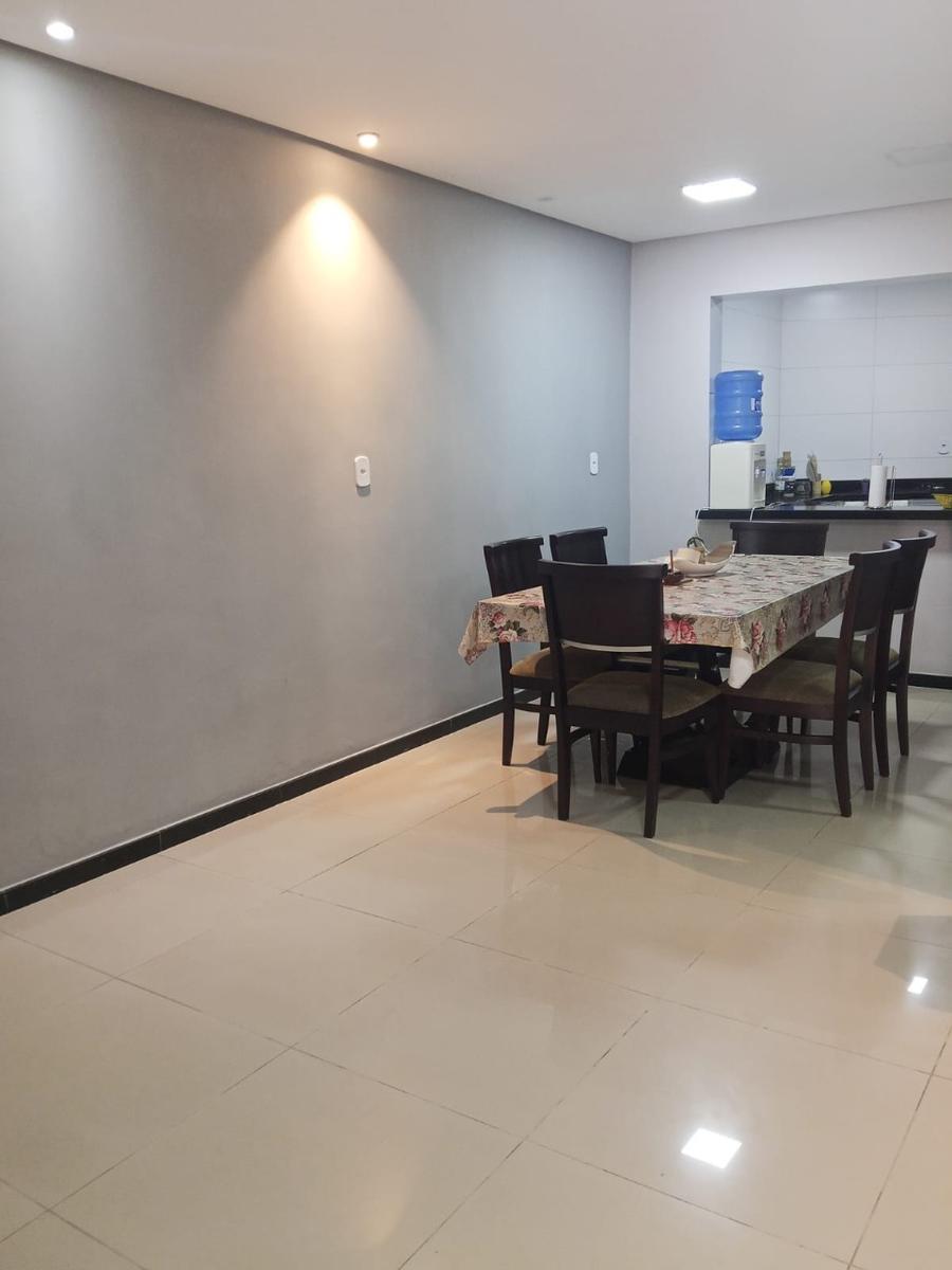 Casa, Céu Azul, 3 Quartos, 4 Vagas, 1 Suíte