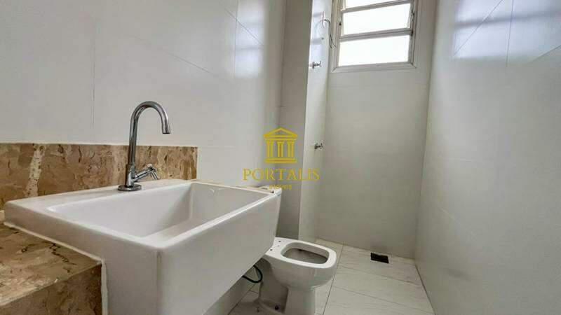 Cobertura, Centro, 2 Quartos, 0 Vaga, 4 Suítes