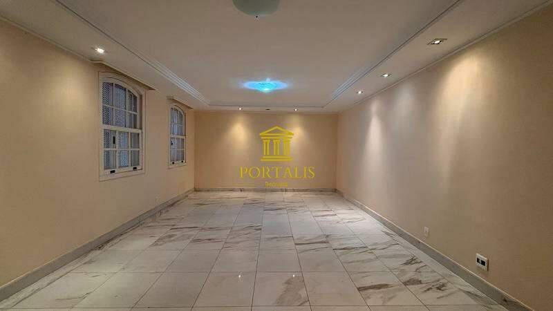 Casa, Vila Paris, 4 Quartos, 4 Vagas, 2 Suítes