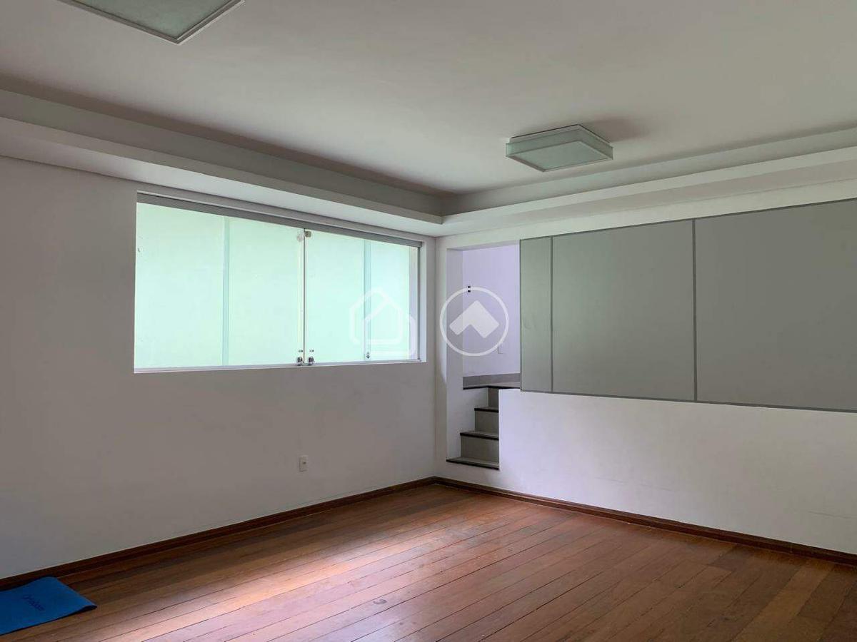 Casa, Santa Lúcia, 6 Quartos, 8 Vagas, 5 Suítes