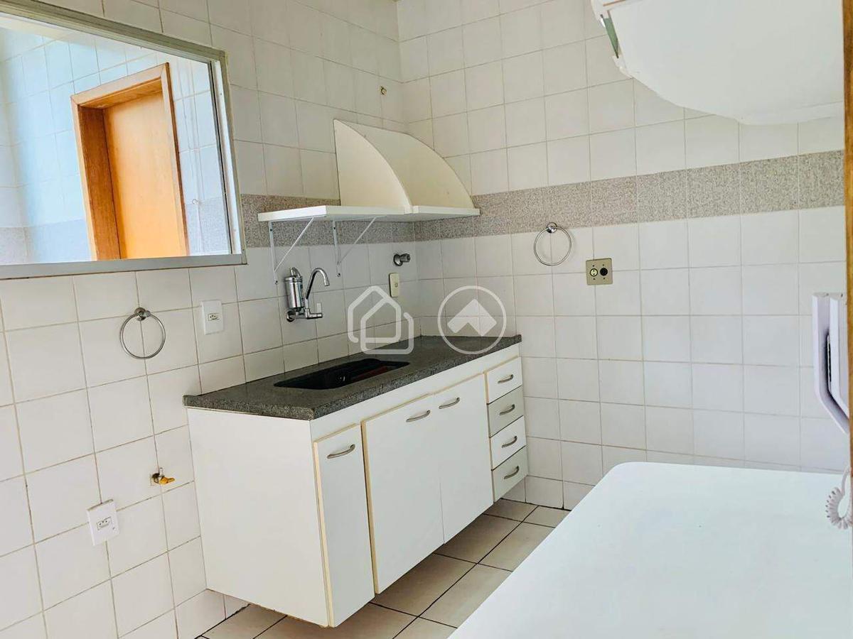 Apartamento, Estoril, 3 Quartos, 1 Vaga, 1 Suíte