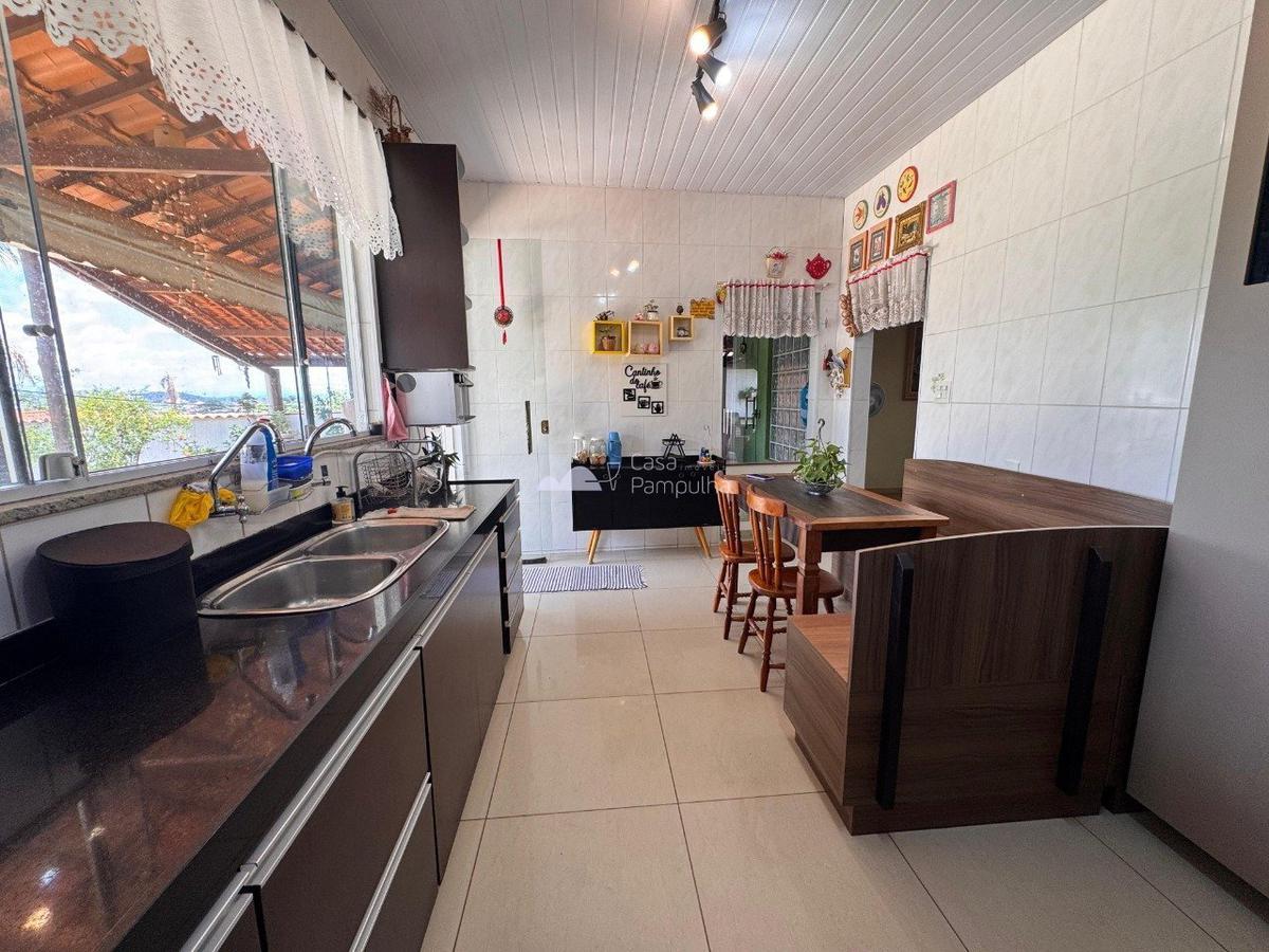 Casa, Trevo, 3 Quartos, 4 Vagas