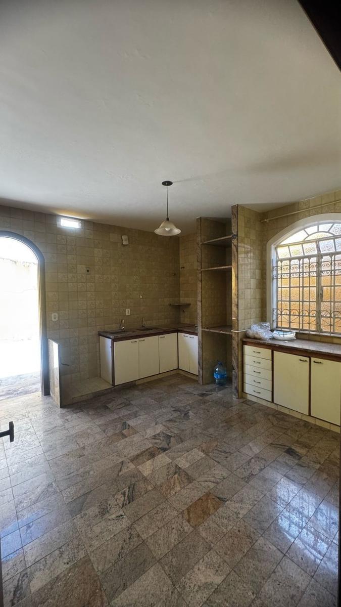 Casa, Ana Lúcia, 5 Quartos, 4 Vagas, 1 Suíte