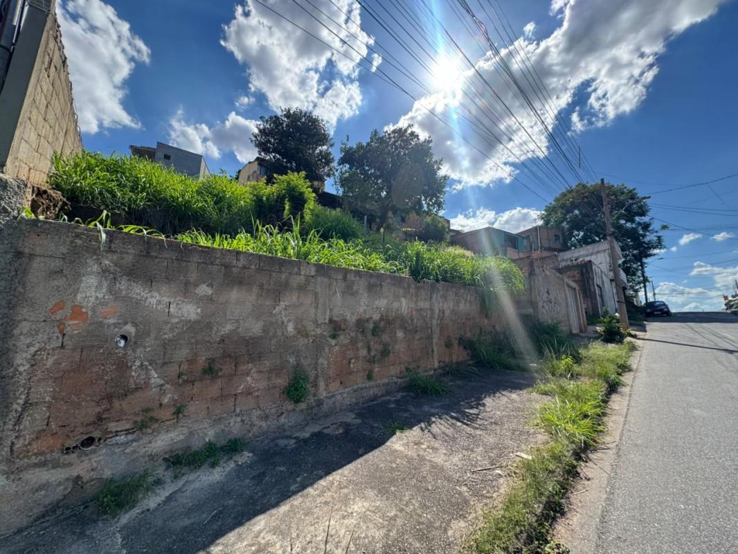 Lote, Alípio de Melo, 0 Quarto, 0 Vaga