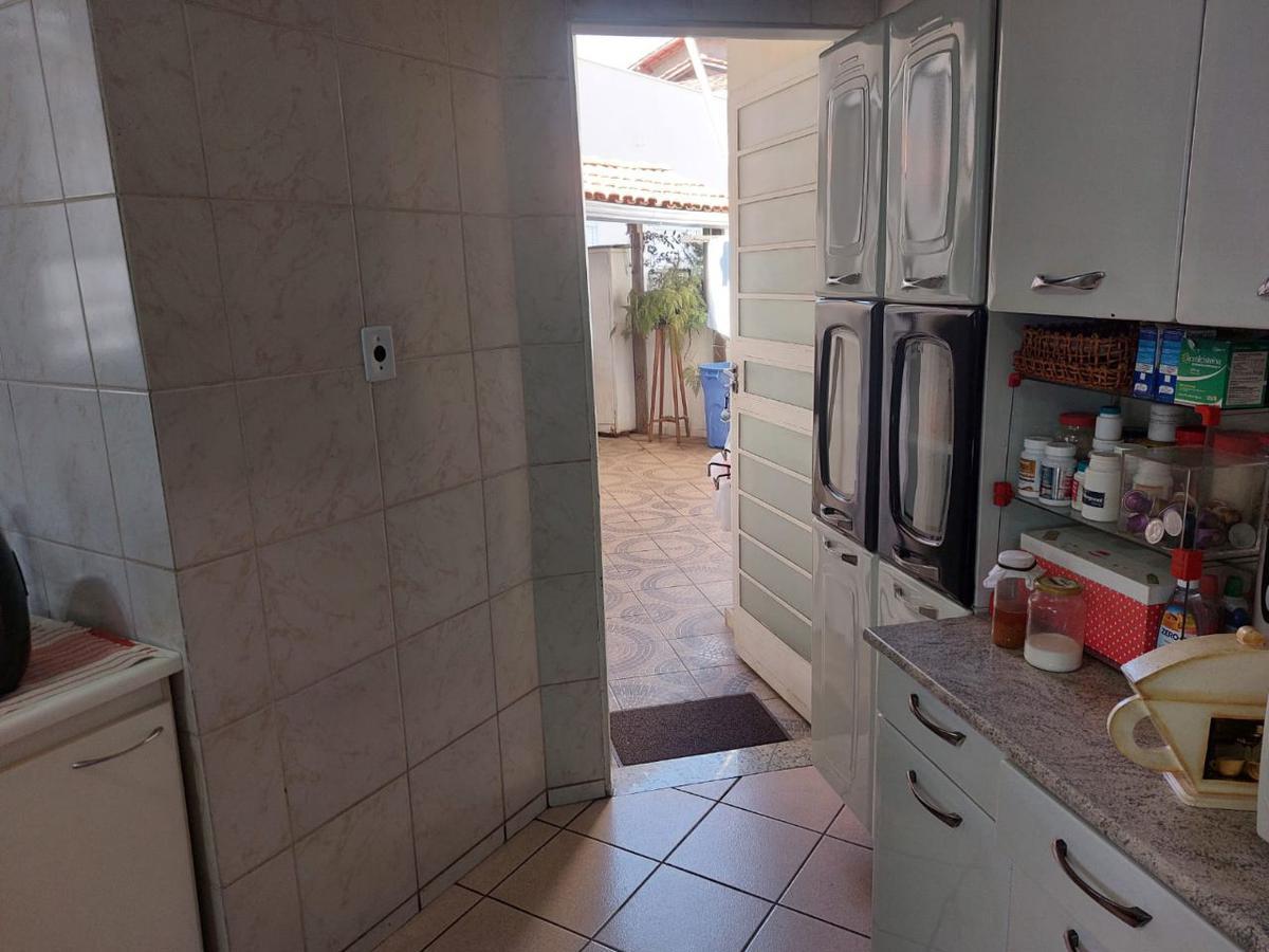 Casa, Dona Clara, 4 Quartos, 5 Vagas, 1 Suíte