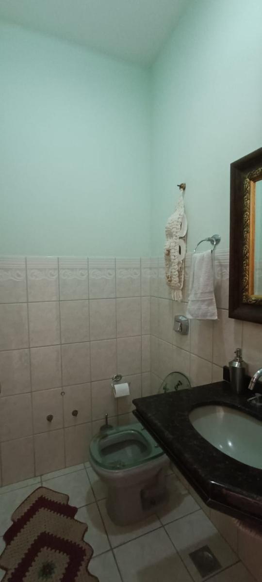 Casa, Casa Amarela, 5 Quartos, 40 Vagas, 5 Suítes