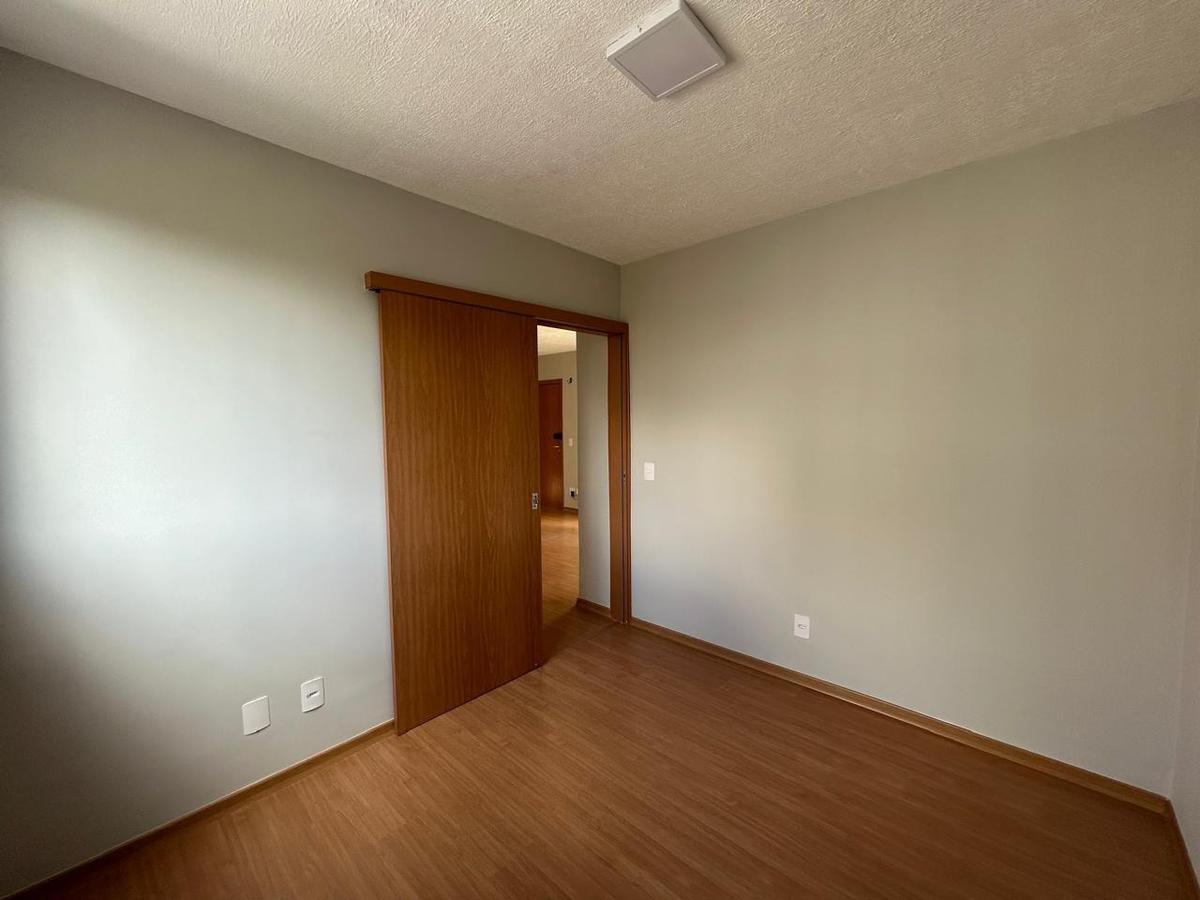 Apartamento, Três Barras, 2 Quartos, 1 Vaga