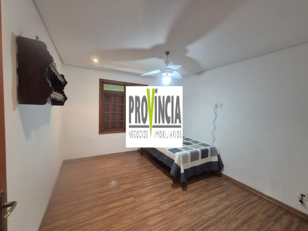 Casa, Braúnas, 3 Quartos, 10 Vagas, 1 Suíte