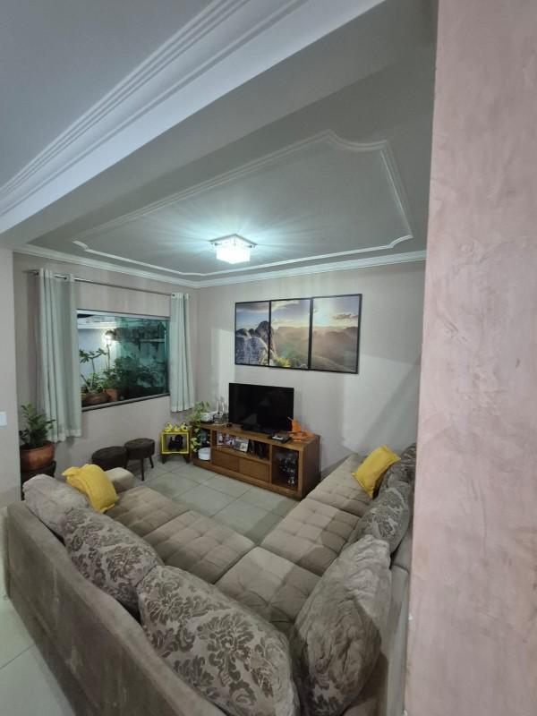 Casa, Cabral, 3 Quartos, 2 Vagas, 1 Suíte