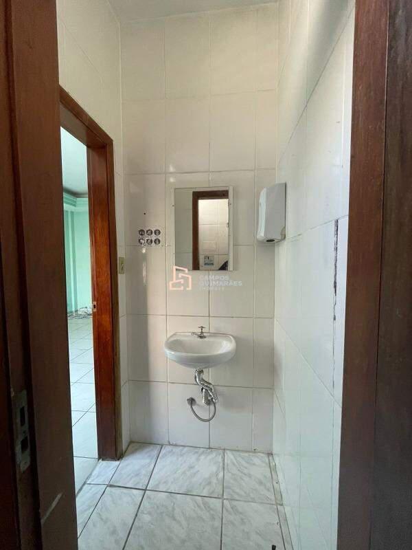 Sala, Centro