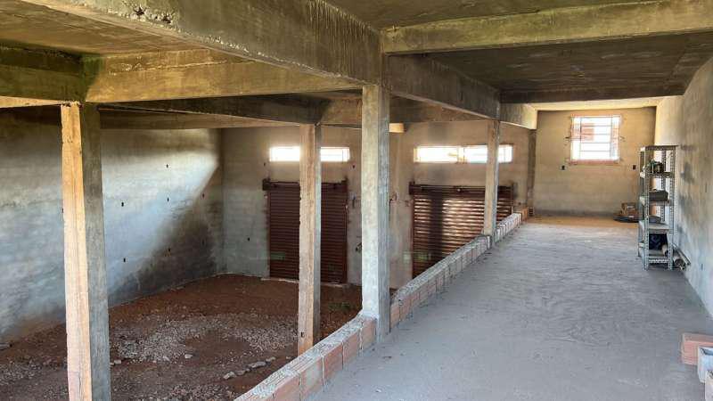 Andar, Novo Retiro, 0 Quarto, 0 Vaga