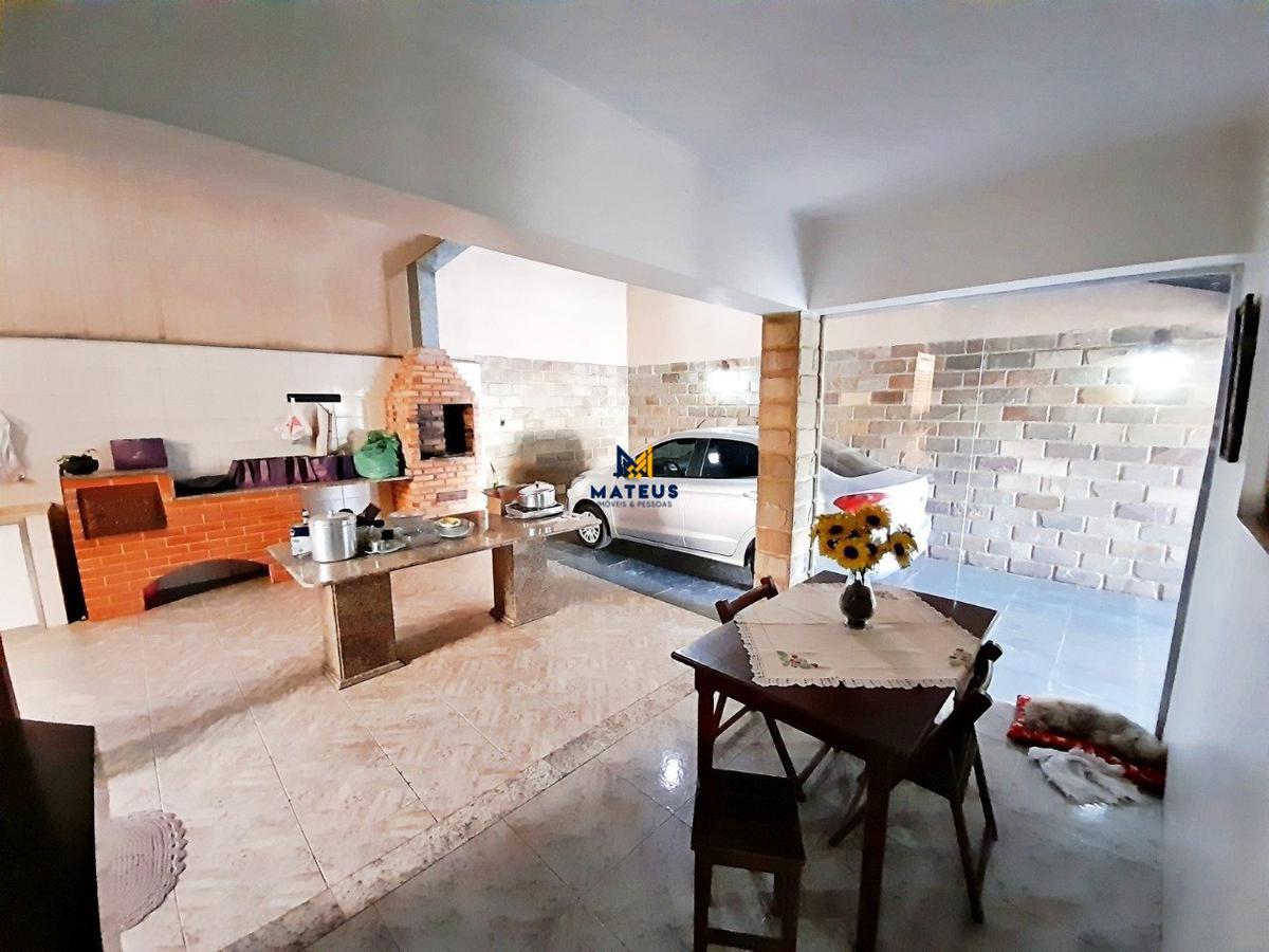 Casa, Caiçaras, 5 Quartos, 4 Vagas, 2 Suítes