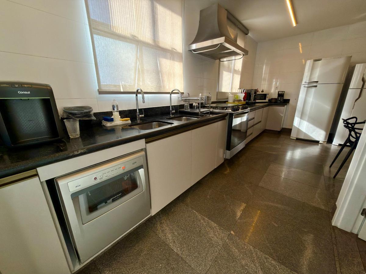 Apartamento, Jardim Atlântico, 4 Quartos, 2 Vagas, 4 Suítes
