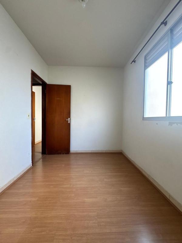 Apartamento, Sagrada Família, 3 Quartos, 0 Vaga
