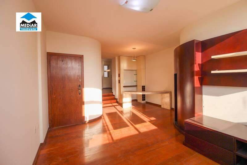 Apartamento, Funcionários, 4 Quartos, 2 Vagas, 1 Suíte