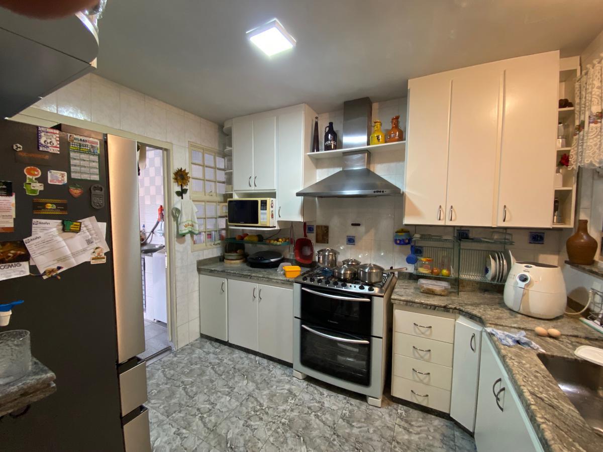 Casa, Itapoã, 3 Quartos, 3 Vagas, 1 Suíte