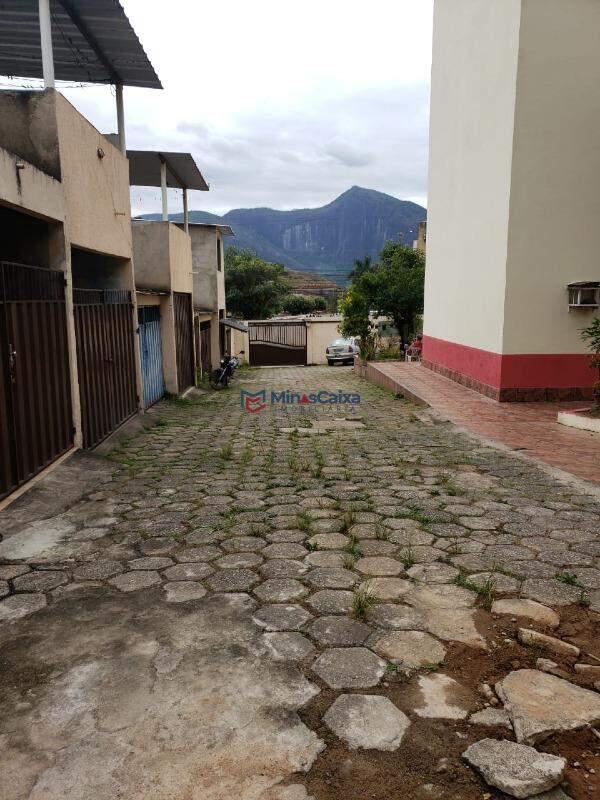 Apartamento, Floresta, 2 Quartos, 1 Vaga