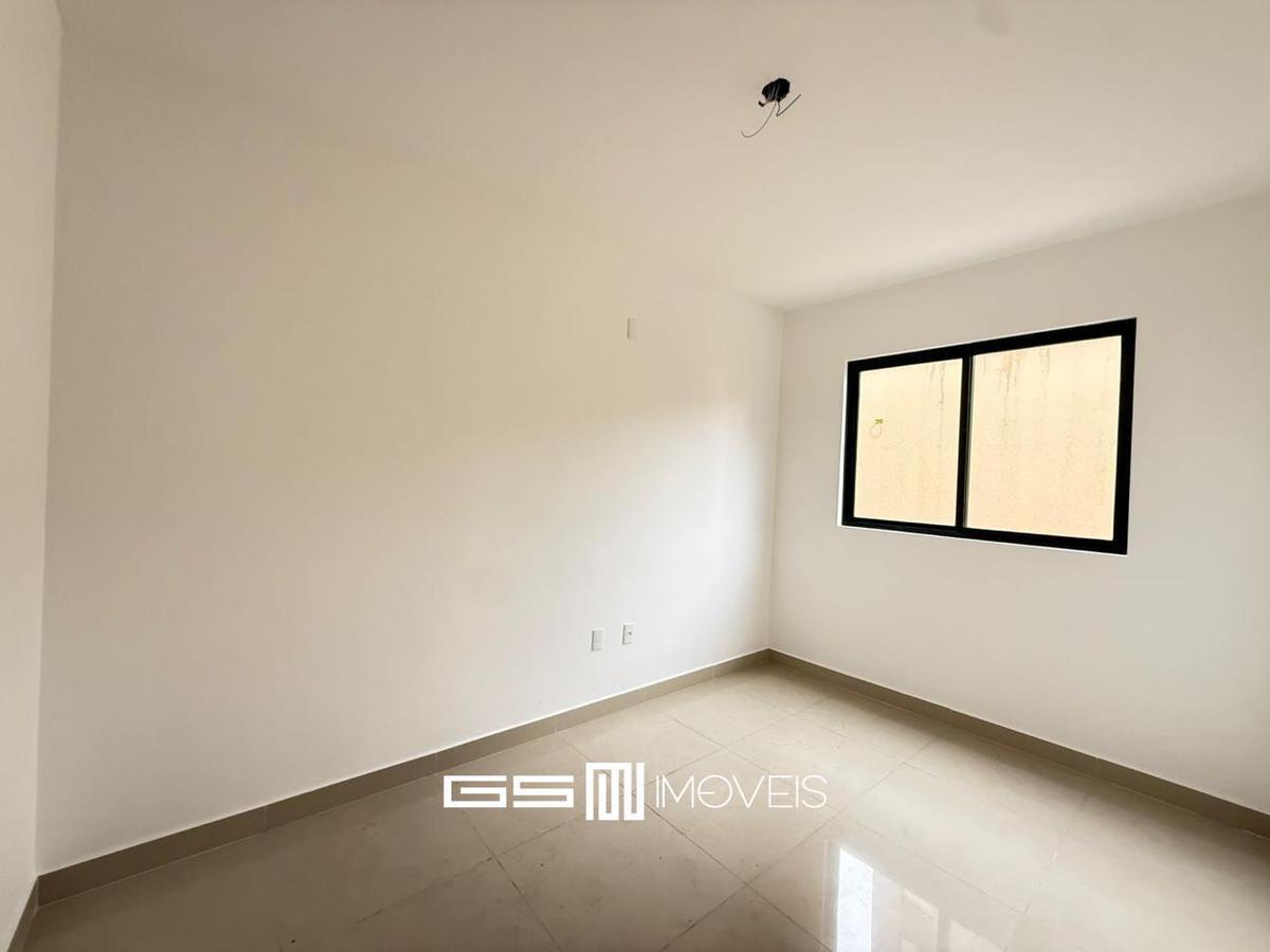 Apartamento, Serrano, 2 Quartos, 2 Vagas