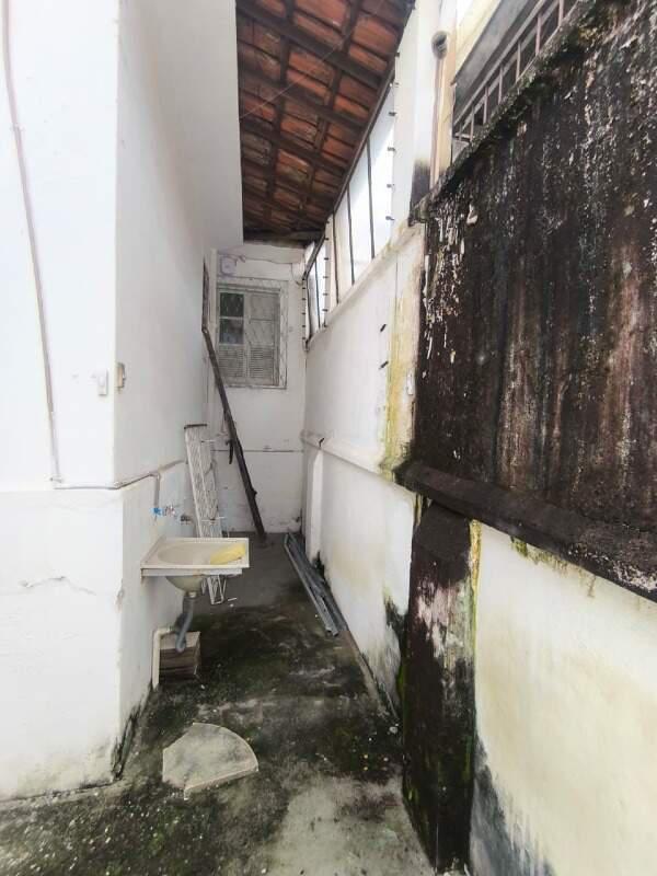 Casa Comercial, Prado, 2 Quartos, 0 Vaga