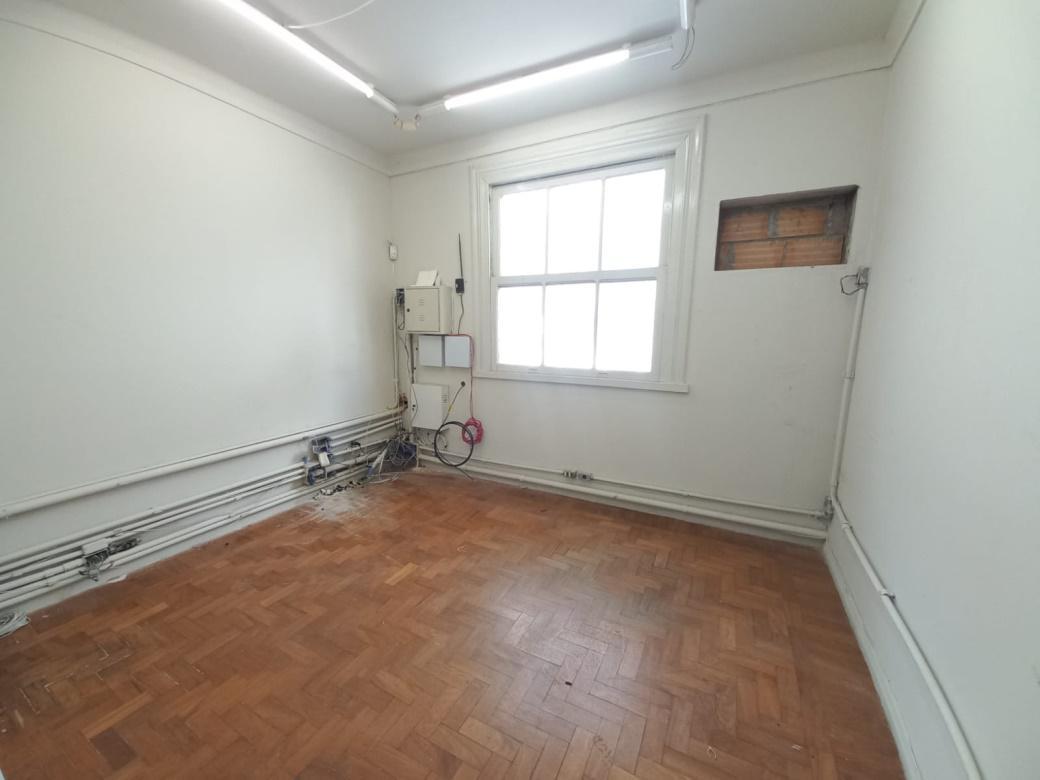 Casa Comercial, Barro Preto, 4 Quartos