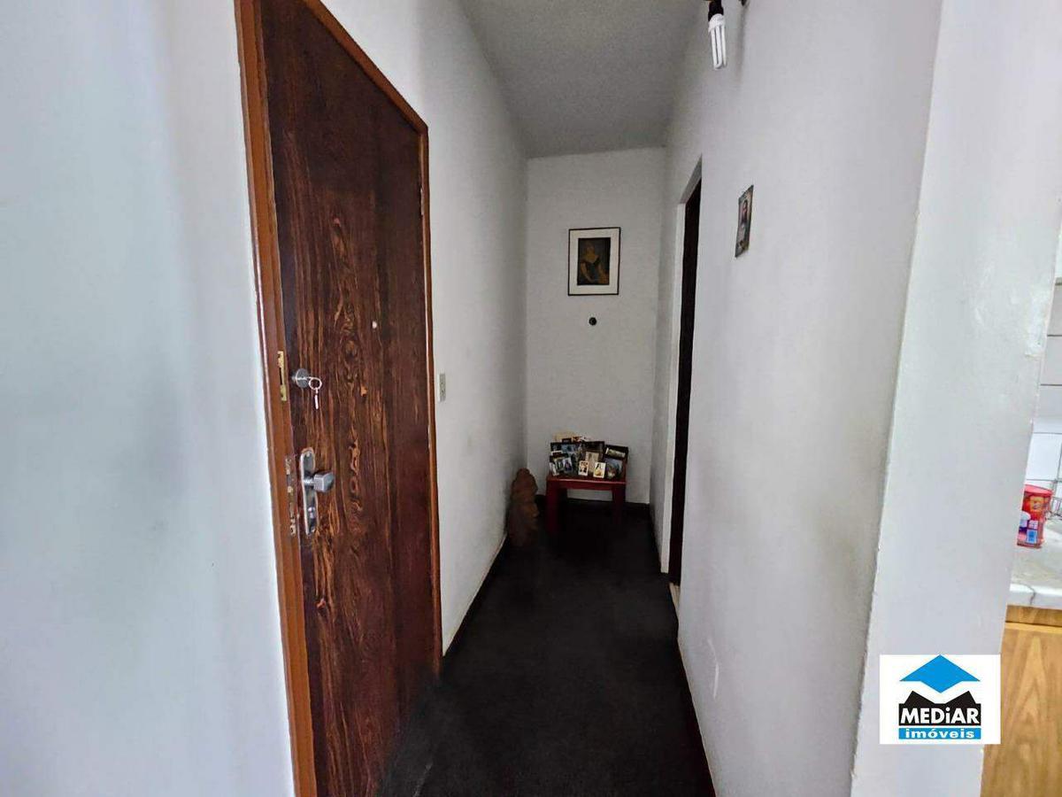 Apartamento, Floresta, 1 Quarto, 0 Vaga