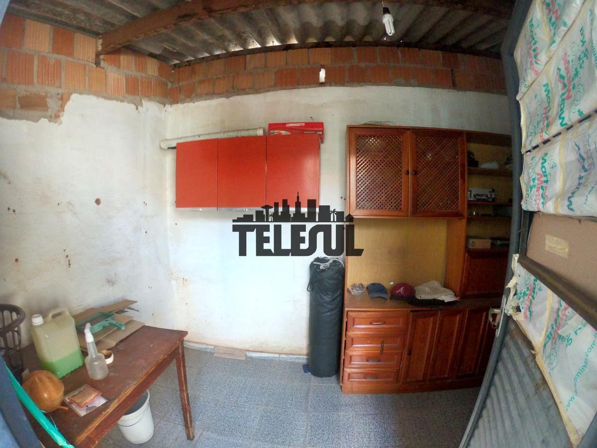 Casa, Vila Avelar, 2 Quartos, 0 Vaga