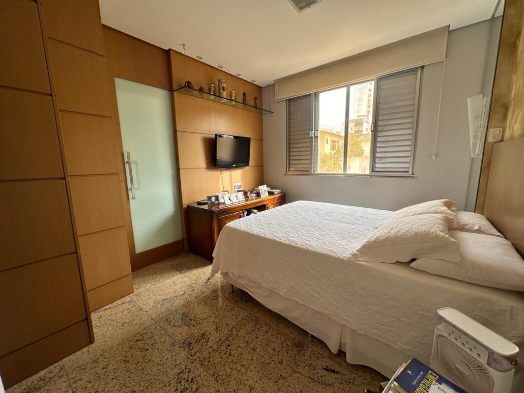 Apartamento, Castelo, 3 Quartos, 2 Vagas, 1 Suíte