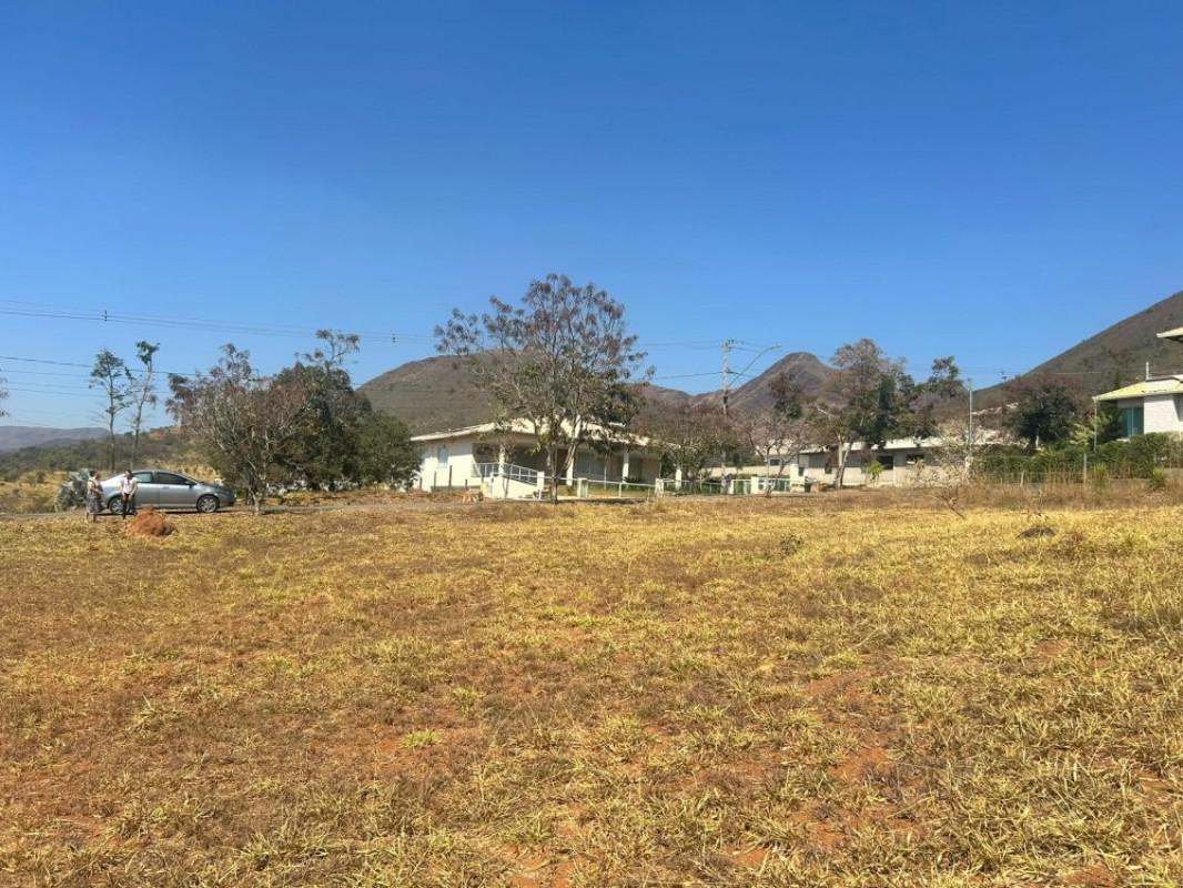 Lote, Serra dos Bandeirantes, 0 Quarto, 0 Vaga