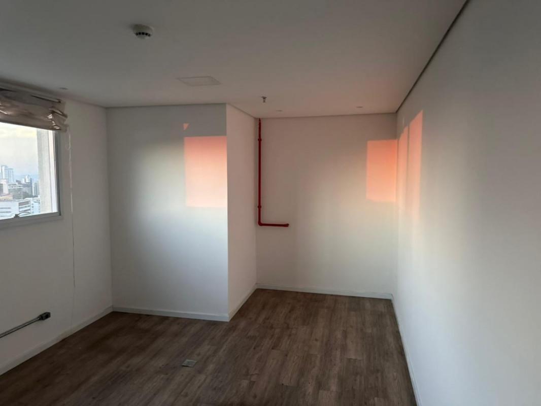 Sala, Vila da Serra, 0 Quarto, 1 Vaga