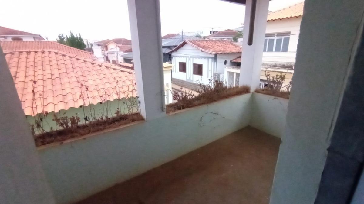 Casa, Centro, 6 Quartos, 2 Vagas