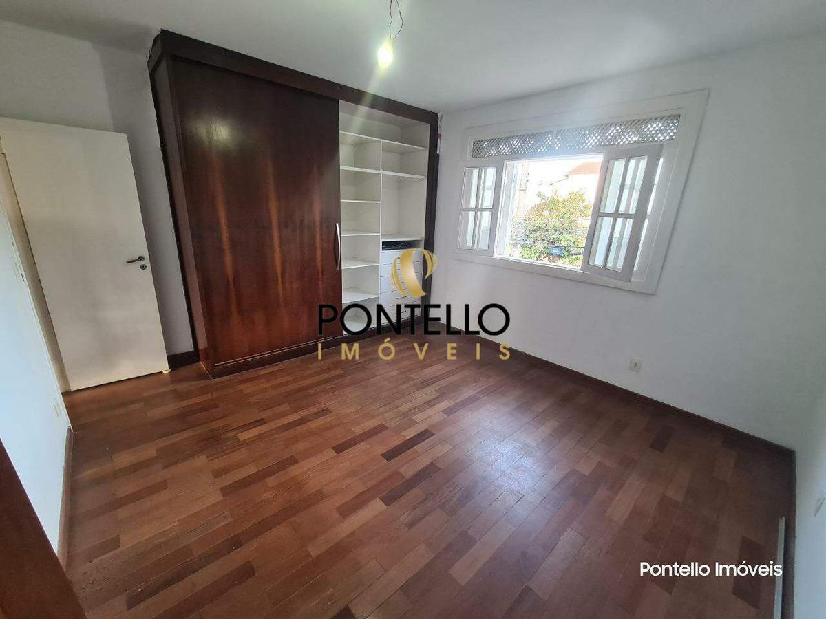 Casa, Cachoeirinha, 5 Quartos, 12 Vagas, 1 Suíte