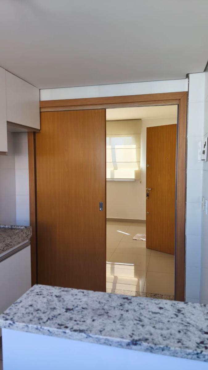 Apartamento, Sagrada Família, 3 Quartos, 2 Vagas, 1 Suíte