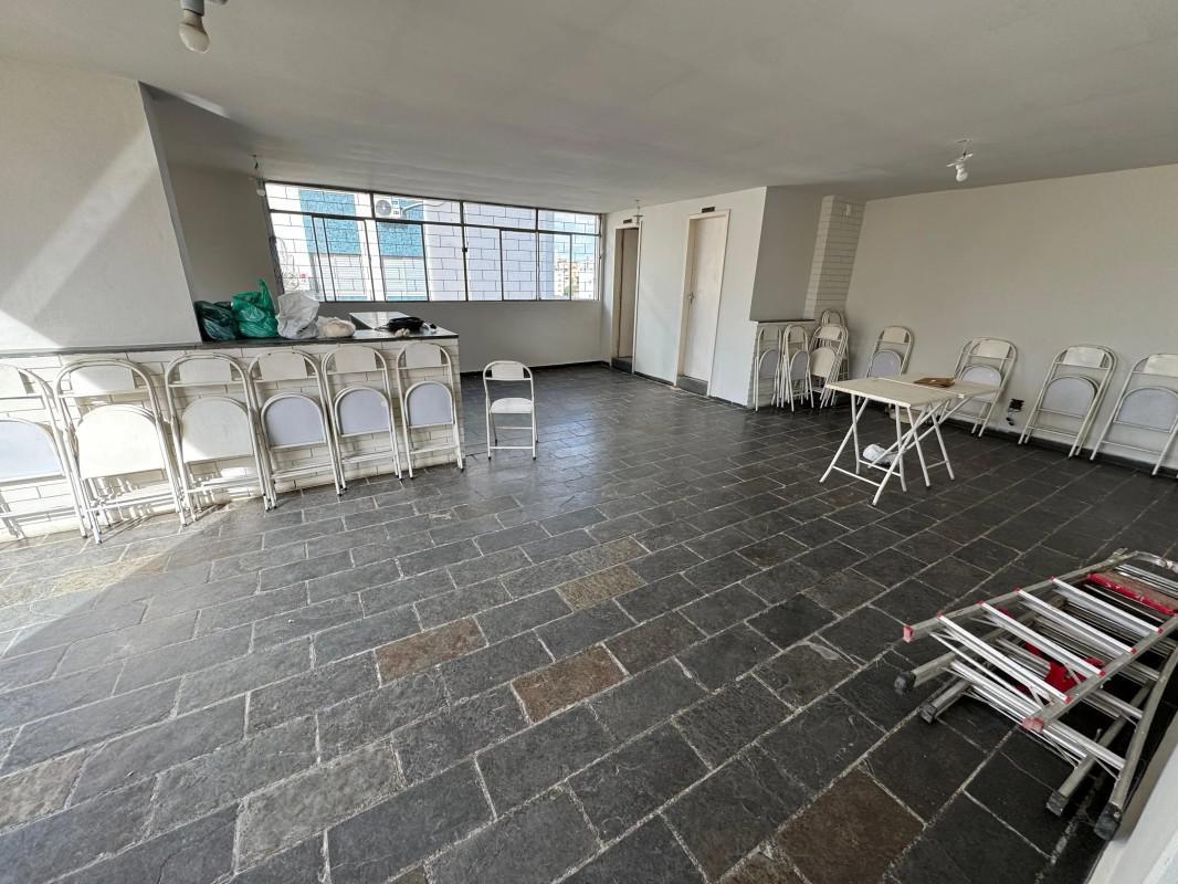 Apartamento, Sagrada Família, 2 Quartos, 1 Vaga