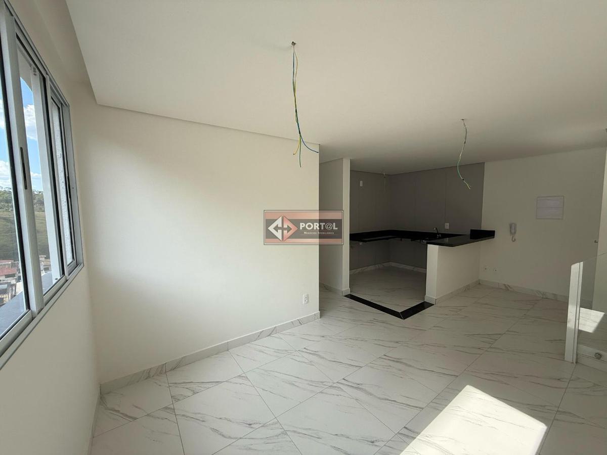 Cobertura, Novo Horizonte, 3 Quartos, 2 Vagas, 2 Suítes