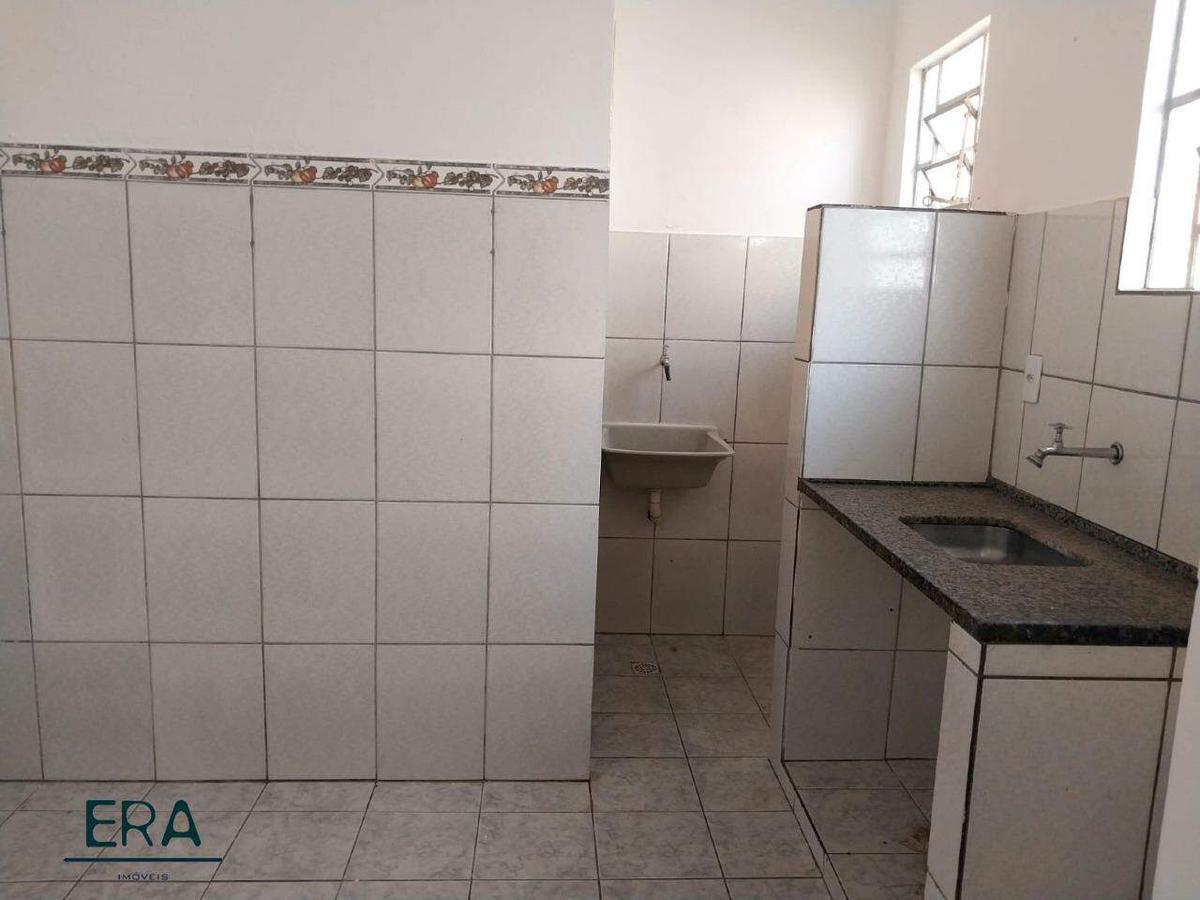 Casa, Bonfim, 2 Quartos, 0 Vaga