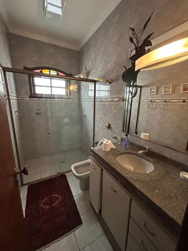 Casa, Castelo, 4 Quartos, 4 Vagas, 3 Suítes