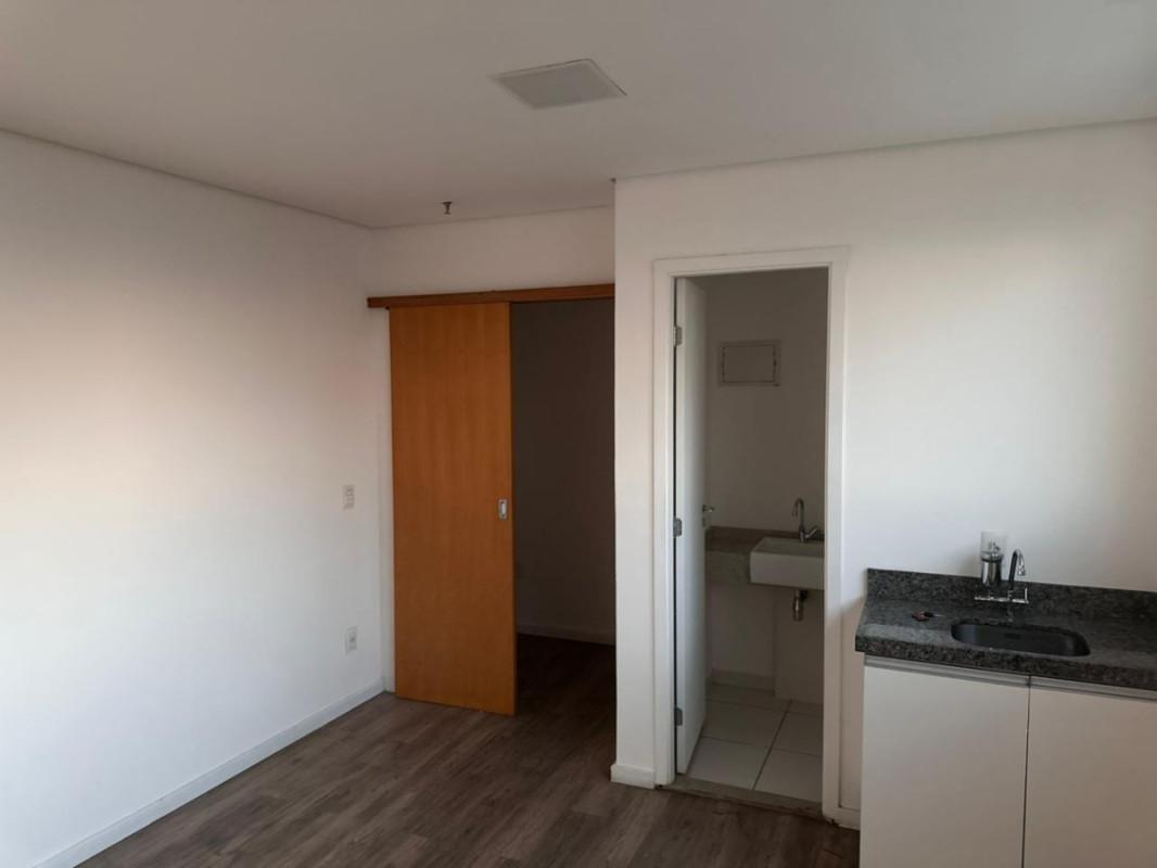 Sala, Vila da Serra, 0 Quarto, 1 Vaga
