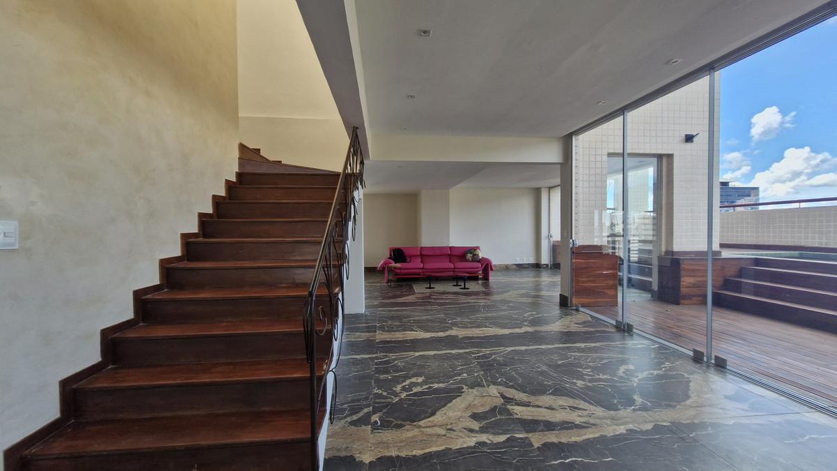 Cobertura, Savassi, 4 Quartos, 5 Vagas