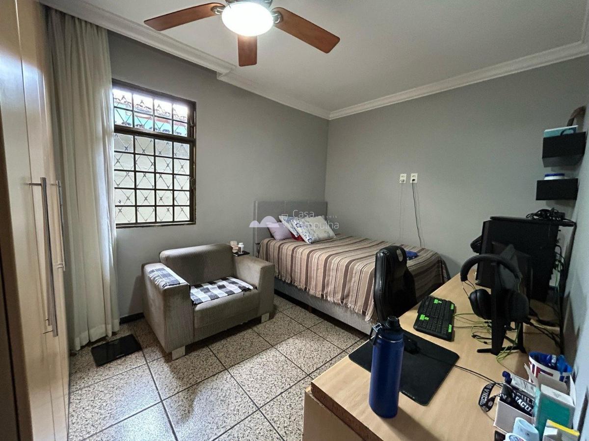 Casa, Itapoã, 3 Quartos, 4 Vagas, 1 Suíte