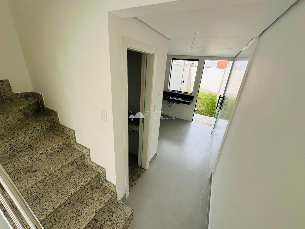 Casa, Santa Mônica, 2 Quartos, 2 Vagas, 2 Suítes