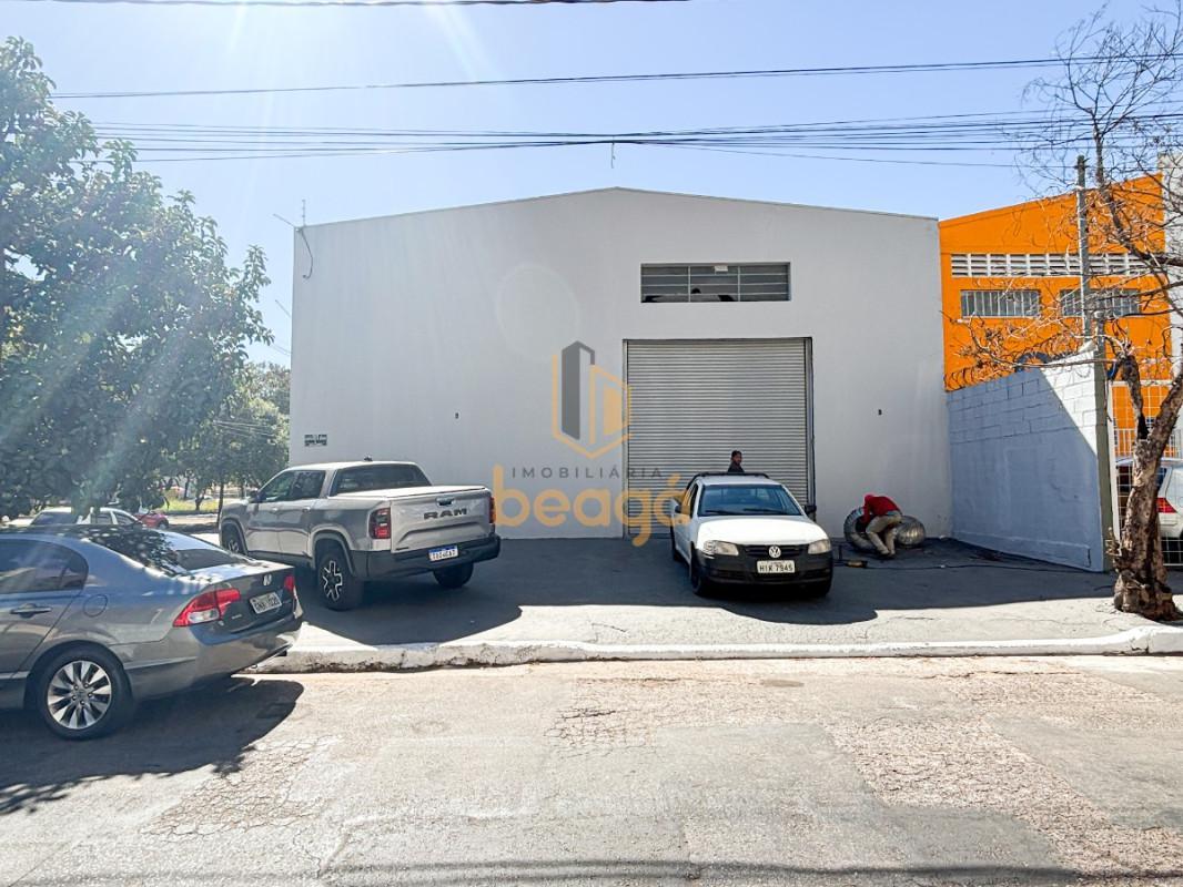 Galpão, Castelo, 0 Quarto, 8 Vagas