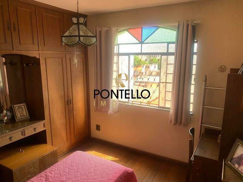 Casa, Cidade Nova, 4 Quartos, 3 Vagas, 1 Suíte