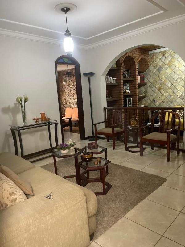 Casa, Alípio de Melo, 4 Quartos, 2 Vagas, 2 Suítes
